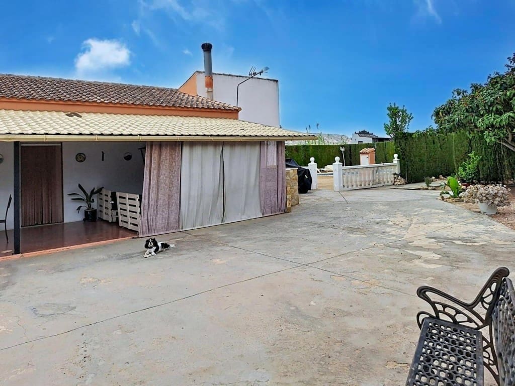 5 soverom Villa til salgs i Villena med svømmebasseng - € 239 000 (Ref: 9910512)