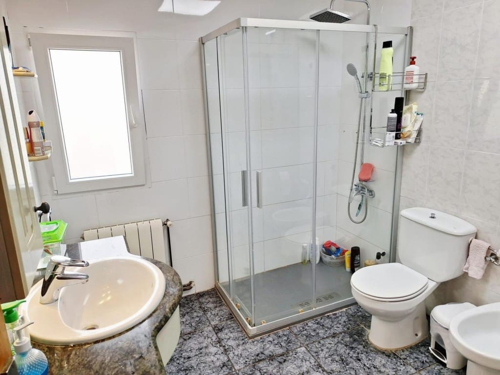5 soverom Villa til salgs i Villena med svømmebasseng - € 239 000 (Ref: 9910512)