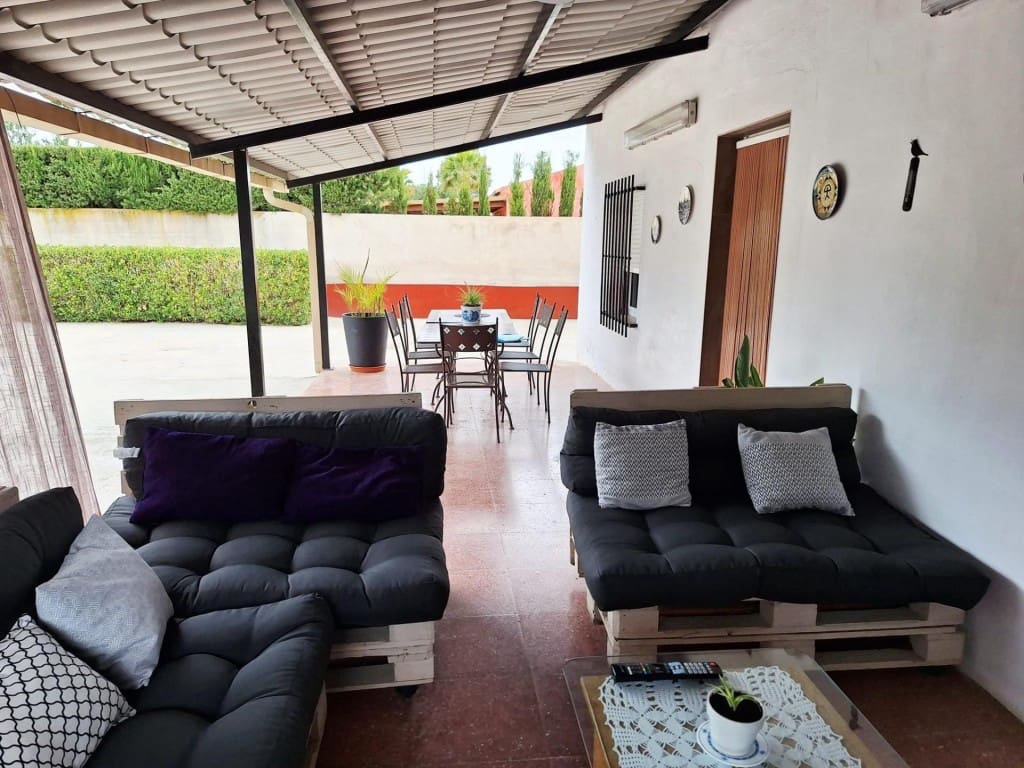 5 soverom Villa til salgs i Villena med svømmebasseng - € 239 000 (Ref: 9910512)