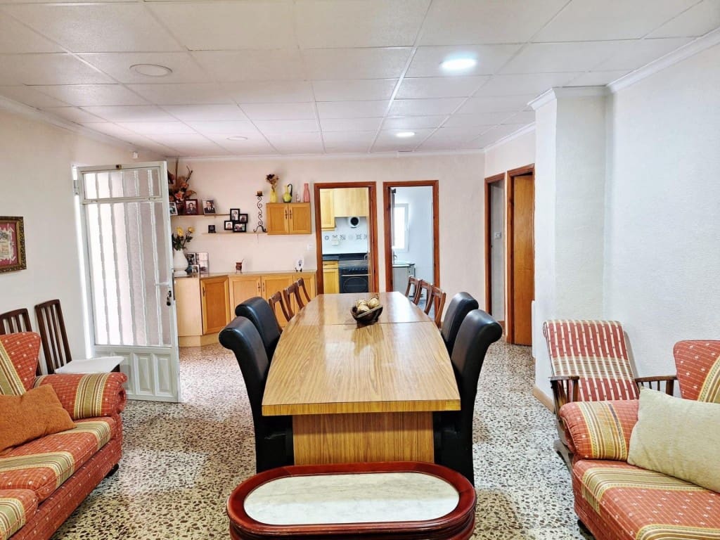 5 soverom Villa til salgs i Villena med svømmebasseng - € 239 000 (Ref: 9910512)