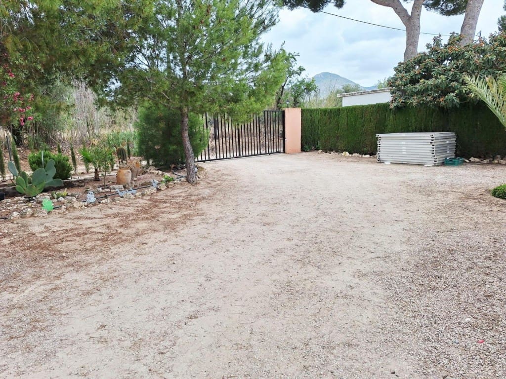 5 soverom Villa til salgs i Villena med svømmebasseng - € 239 000 (Ref: 9910512)