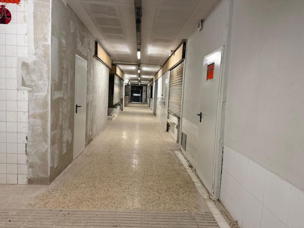 Garaż na sprzedaż w Badalona - 21 000 € (Ref: 9910516)