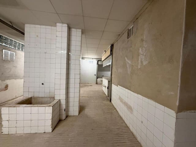 Garaż na sprzedaż w Badalona - 21 000 € (Ref: 9910516)