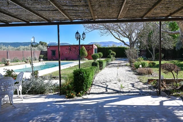 2 bedroom Finca/Country House for sale in Antequera with pool garage - € 449,000 (Ref: 9910519)