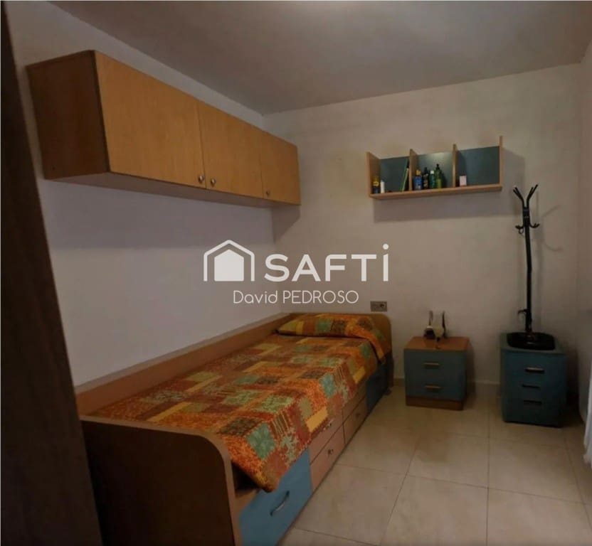 Apartamento de 2 habitaciones en Sant Carles de la Ràpita en venta - 139.950 € (Ref: 9910523)