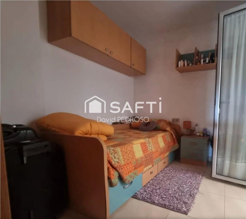 Apartamento de 2 habitaciones en Sant Carles de la Ràpita en venta - 139.950 € (Ref: 9910523)
