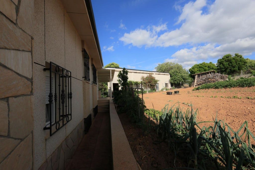 3 sovrum Finca/Hus på landet till salu i Castropodame med pool garage - 265 000 € (Ref: 9910525)
