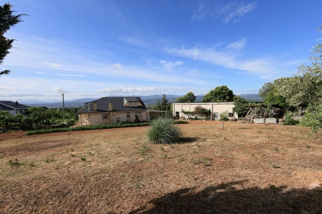 3 sovrum Finca/Hus på landet till salu i Castropodame med pool garage - 265 000 € (Ref: 9910525)
