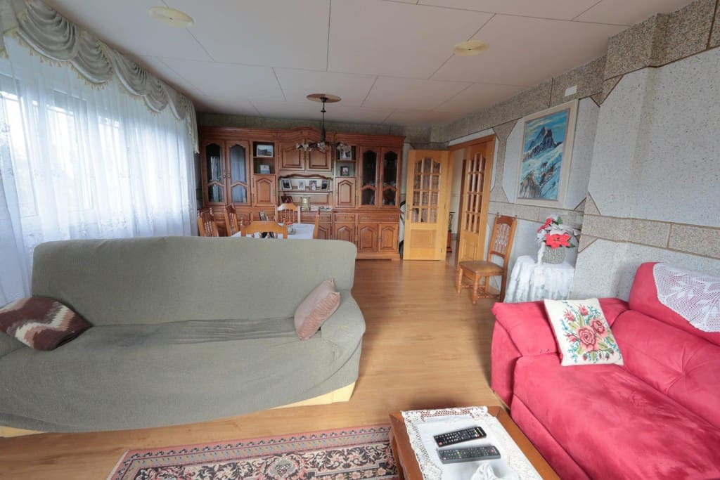 3 sovrum Finca/Hus på landet till salu i Castropodame med pool garage - 265 000 € (Ref: 9910525)