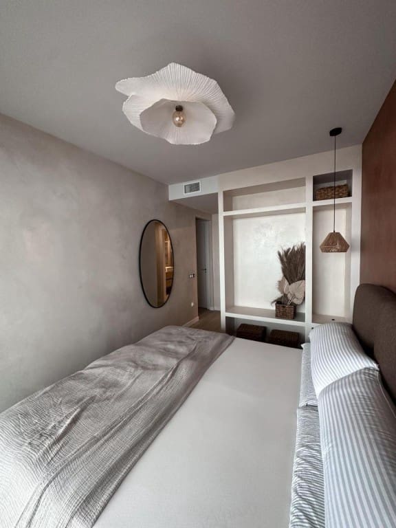 2 slaapkamer Appartement te koop in Benidorm met zwembad garage - € 826.000 (Ref: 9912788)