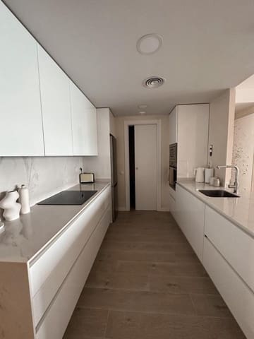 2 slaapkamer Appartement te koop in Playa Poniente, Benidorm met zwembad garage - € 826.000 (Ref: 9912788)