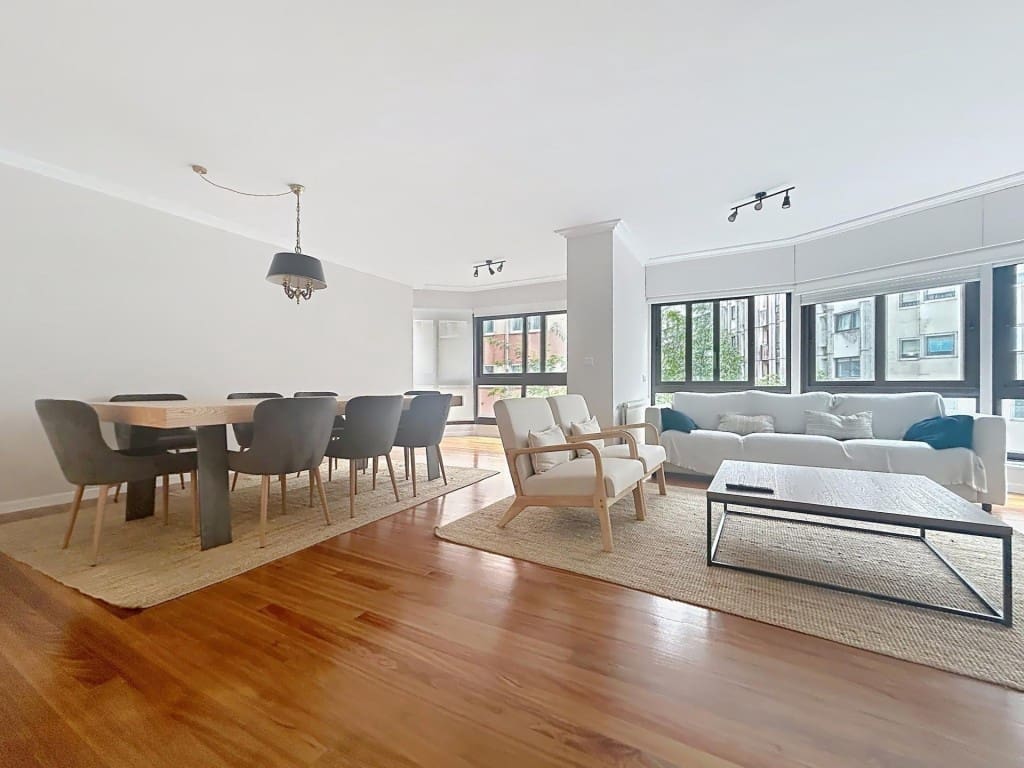 4 camera da letto Appartamento in vendita in Santiago de Compostela - 850.000 € (Rif: 9912794)