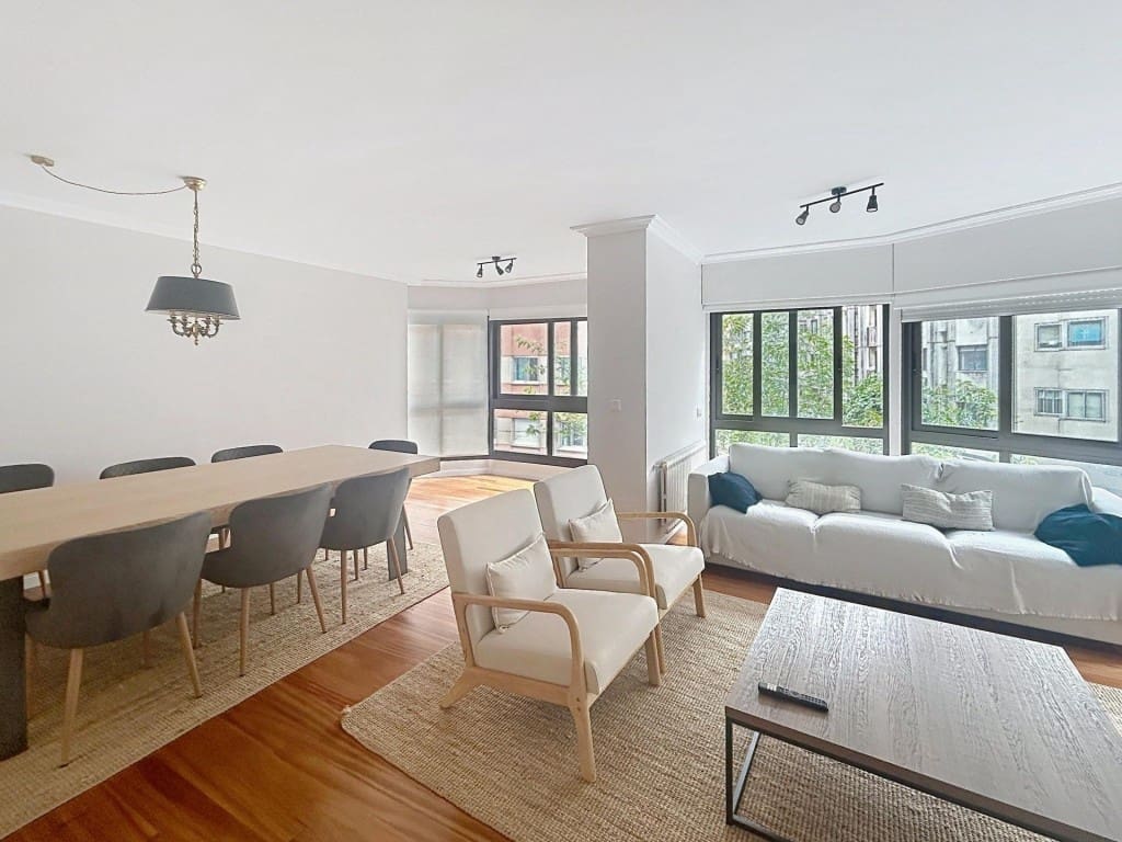 4 camera da letto Appartamento in vendita in Santiago de Compostela - 850.000 € (Rif: 9912794)