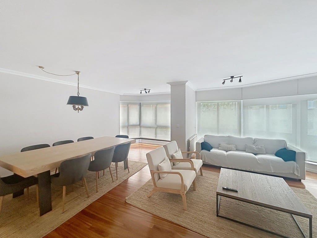 4 camera da letto Appartamento in vendita in Santiago de Compostela - 850.000 € (Rif: 9912794)