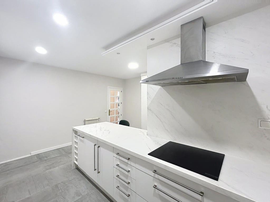4 camera da letto Appartamento in vendita in Santiago de Compostela - 850.000 € (Rif: 9912794)