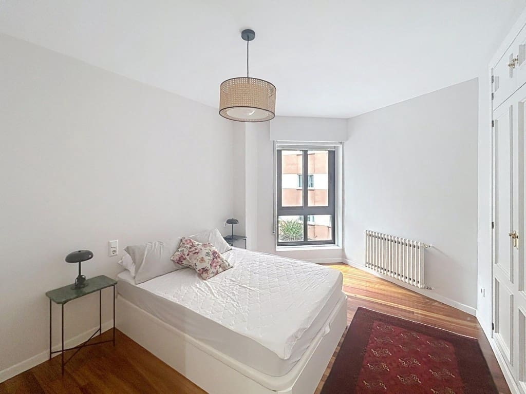 4 camera da letto Appartamento in vendita in Santiago de Compostela - 850.000 € (Rif: 9912794)