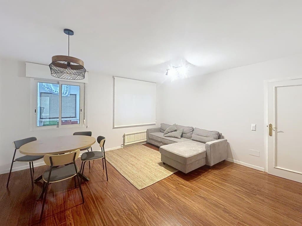 4 camera da letto Appartamento in vendita in Santiago de Compostela - 850.000 € (Rif: 9912794)