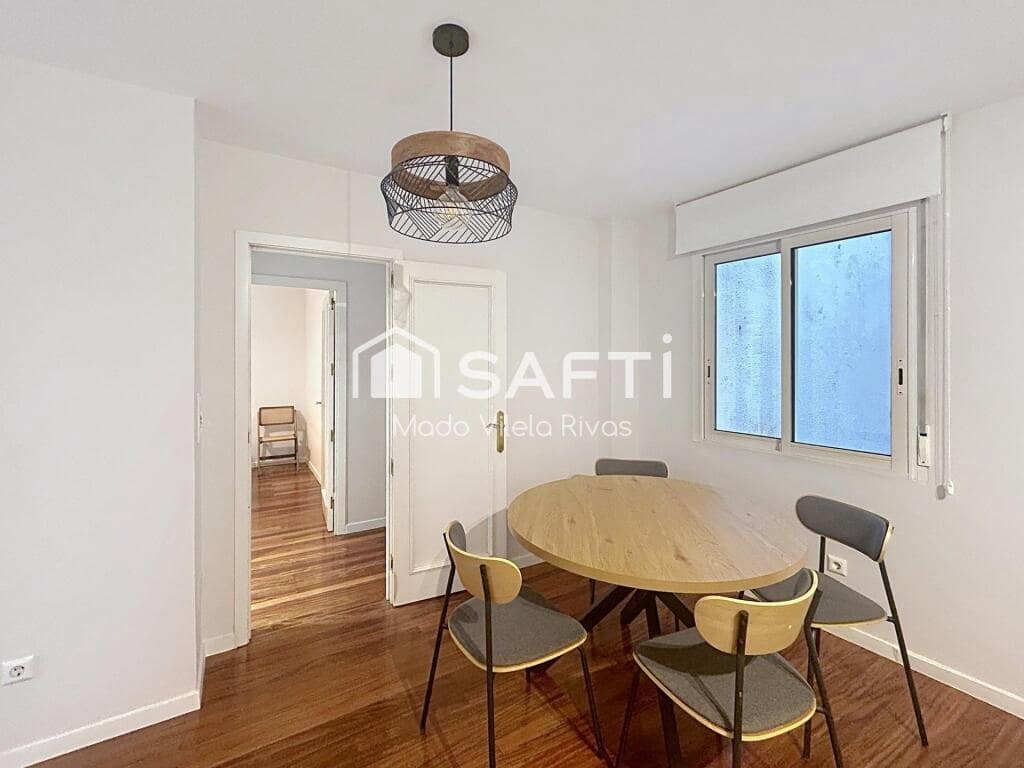 4 bedroom Apartment for sale in Santiago de Compostela - € 850,000 (Ref: 9912794)