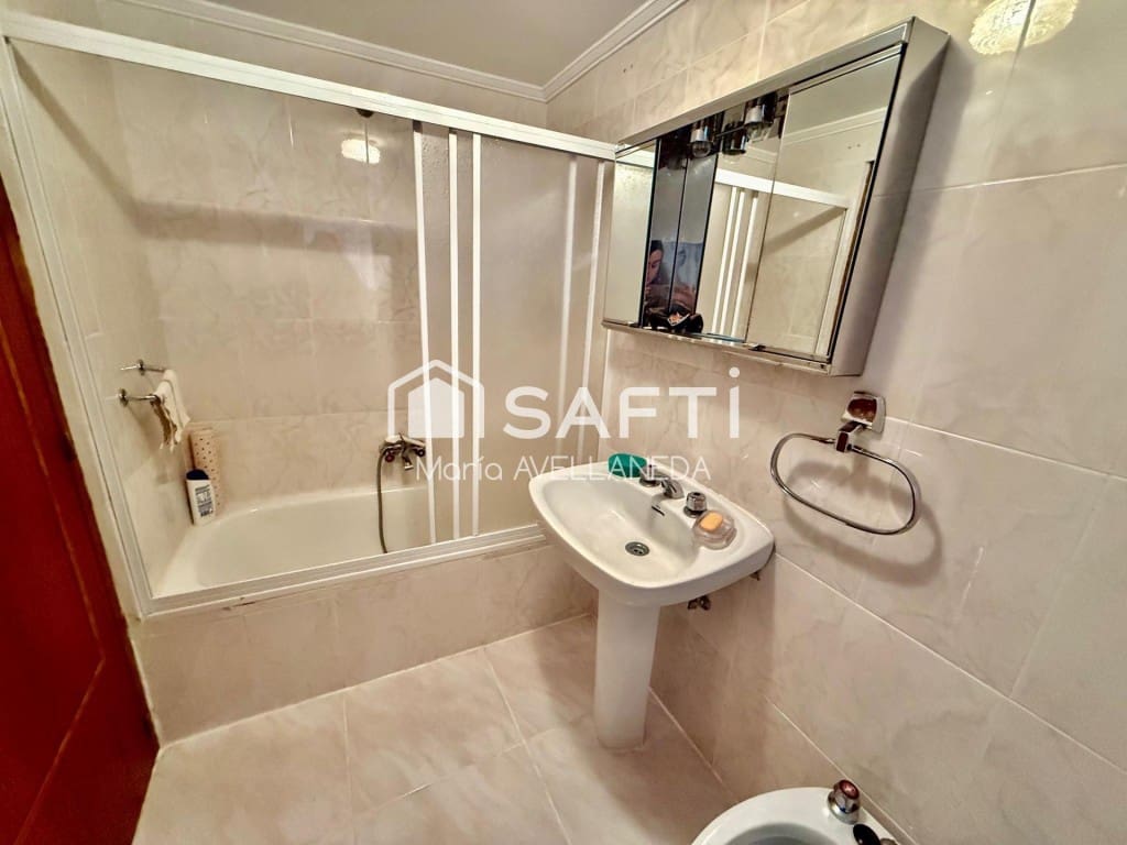 5 bedroom Terraced Villa for sale in Valdevimbre with garage - € 59,000 (Ref: 9912797)