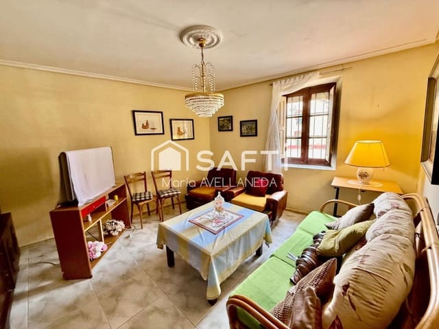 5 bedroom Terraced Villa for sale in Valdevimbre with garage - € 59,000 (Ref: 9912797)
