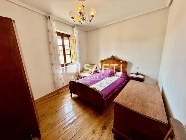 5 bedroom Terraced Villa for sale in Valdevimbre with garage - € 59,000 (Ref: 9912797)