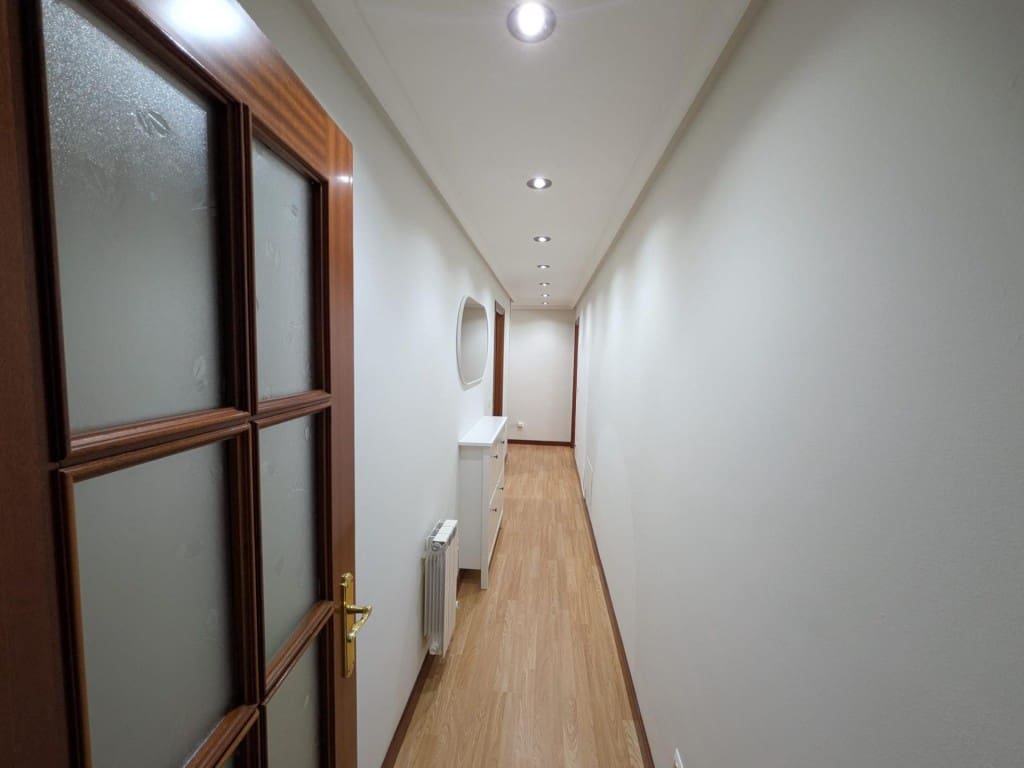 Appartement de 2 chambres à louer à San Andres del Rabanedo avec garage - 550 € (Ref: 9912802)