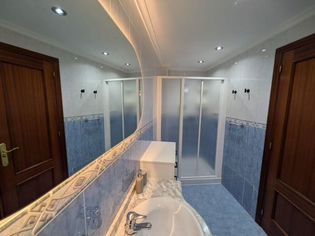 Appartement de 2 chambres à louer à San Andrés del Rabanedo avec garage - 550 € (Ref: 9912802)