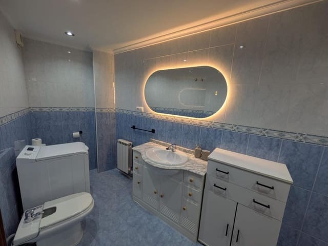 Appartement de 2 chambres à louer à San Andrés del Rabanedo avec garage - 550 € (Ref: 9912802)