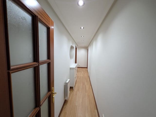 Appartement de 2 chambres à louer à San Andrés del Rabanedo avec garage - 550 € (Ref: 9912802)