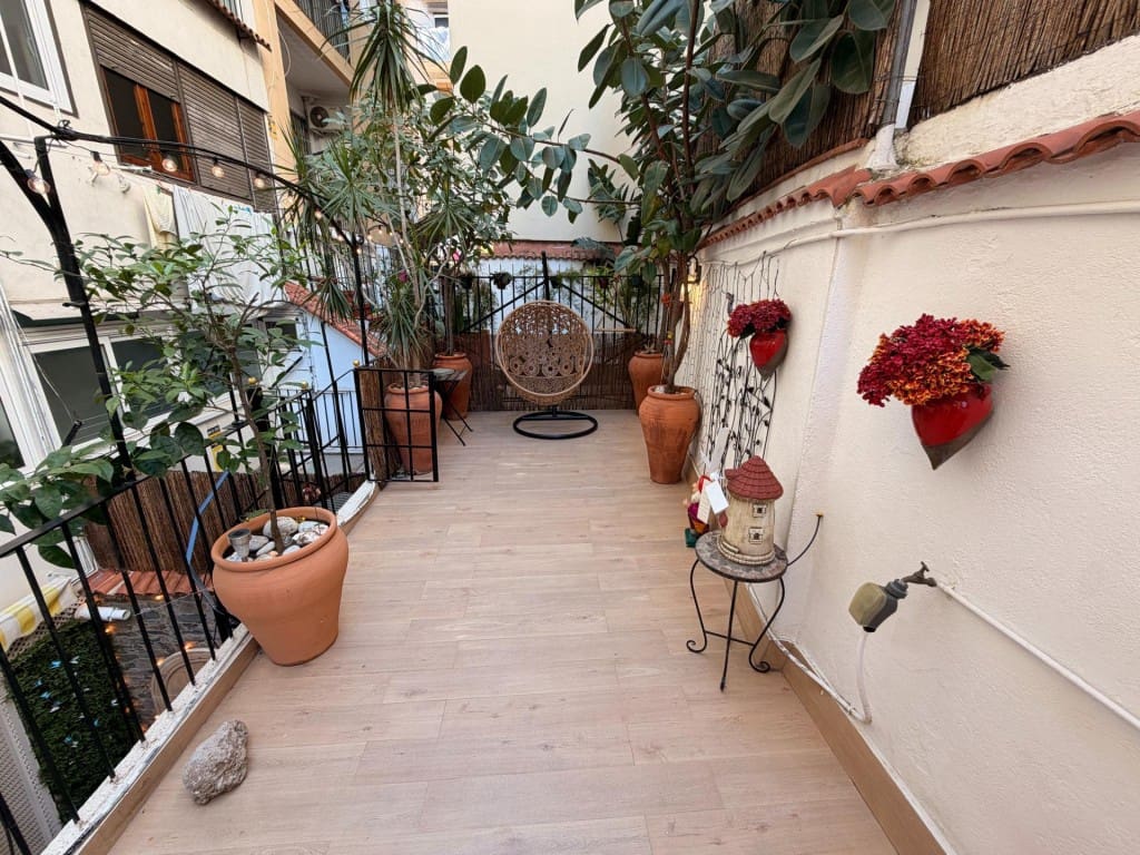 4 soveværelse Lejlighed til salg i Barcelona by - € 847.000 (Ref: 9912803)