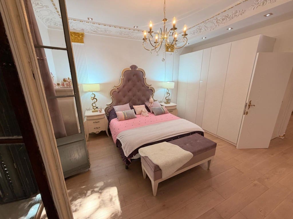 4 soveværelse Lejlighed til salg i Barcelona by - € 847.000 (Ref: 9912803)