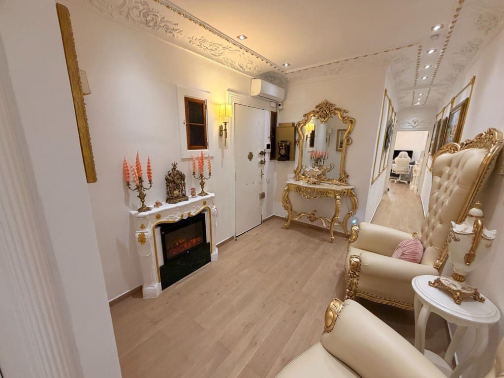 4 soveværelse Lejlighed til salg i Barcelona by - € 847.000 (Ref: 9912803)