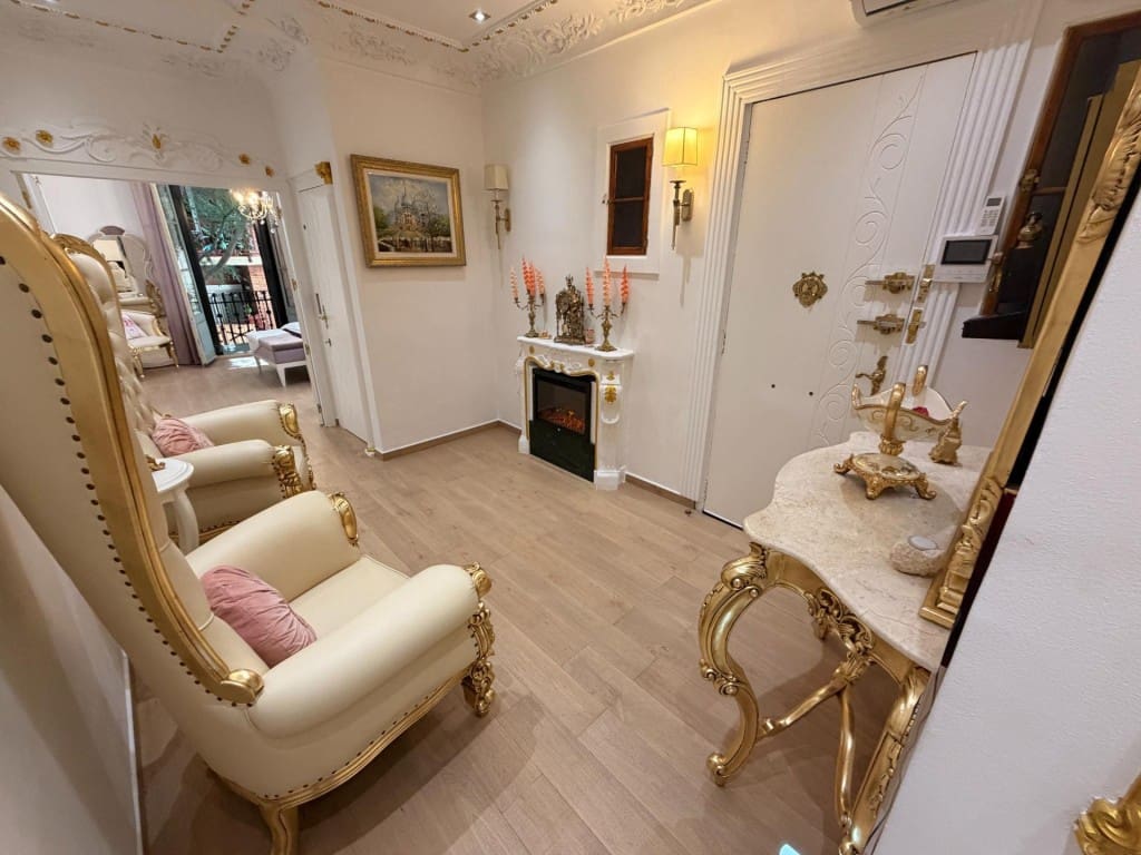 4 soveværelse Lejlighed til salg i Barcelona by - € 847.000 (Ref: 9912803)