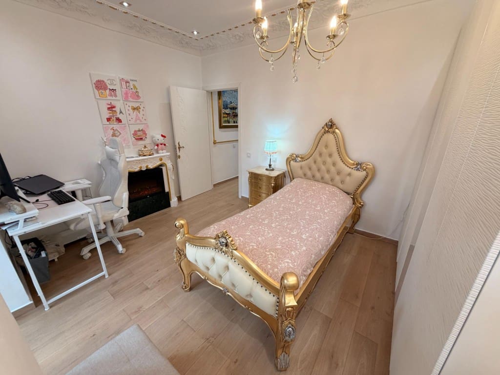 4 soveværelse Lejlighed til salg i Barcelona by - € 847.000 (Ref: 9912803)