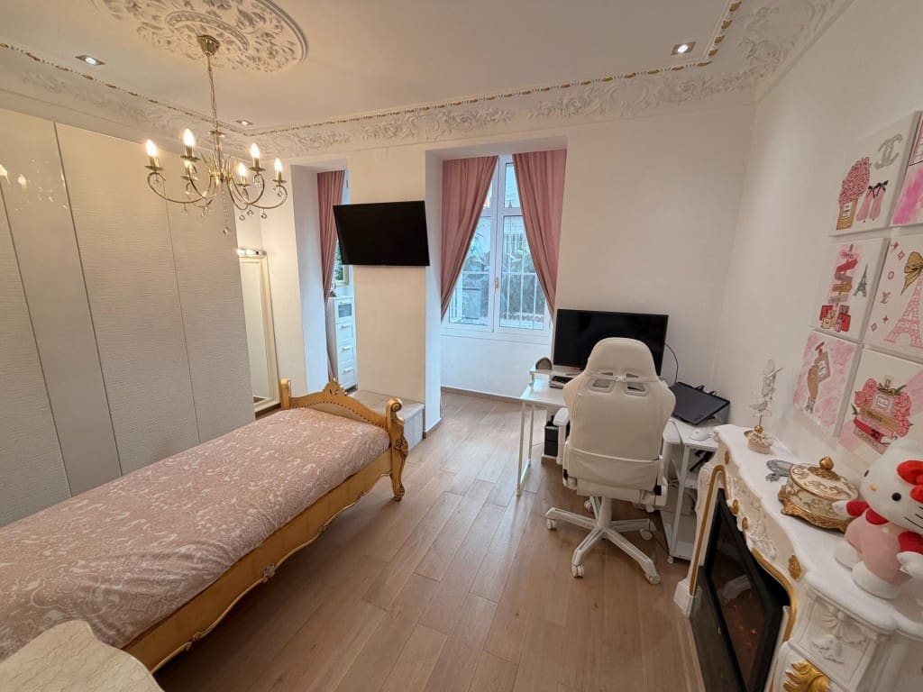 4 soveværelse Lejlighed til salg i Barcelona by - € 847.000 (Ref: 9912803)