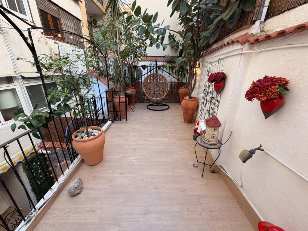 4 soveværelse Lejlighed til salg i Barcelona by - € 847.000 (Ref: 9912803)
