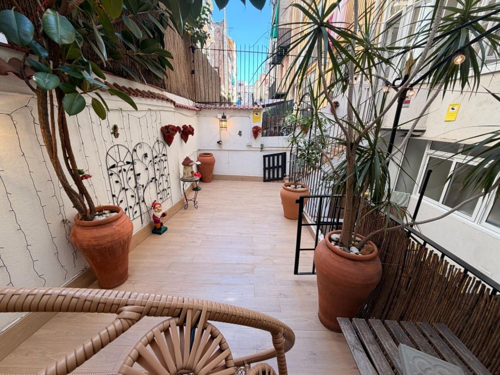 4 soveværelse Lejlighed til salg i Barcelona by - € 847.000 (Ref: 9912803)