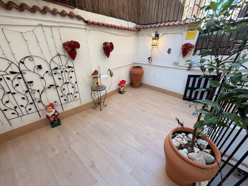 4 soveværelse Lejlighed til salg i Barcelona by - € 847.000 (Ref: 9912803)