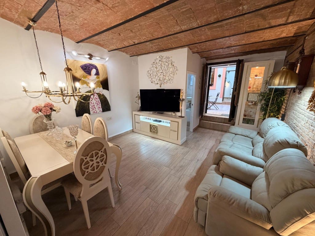 4 soveværelse Lejlighed til salg i Barcelona by - € 847.000 (Ref: 9912803)