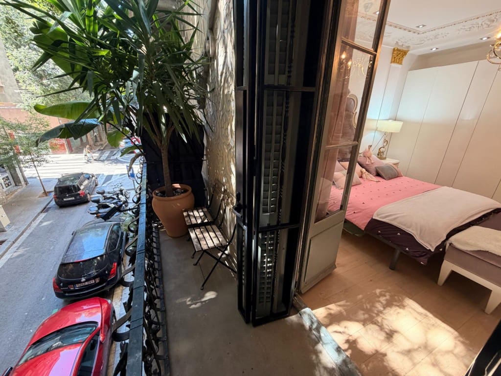 4 soveværelse Lejlighed til salg i Barcelona by - € 847.000 (Ref: 9912803)