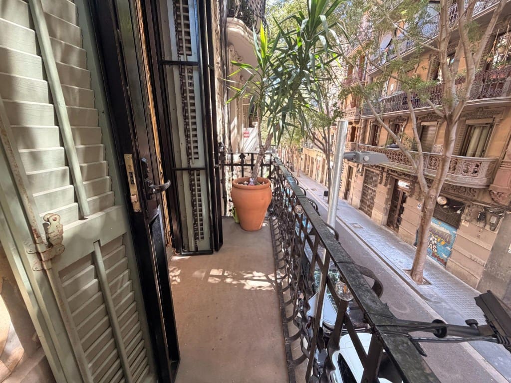 4 soveværelse Lejlighed til salg i Barcelona by - € 847.000 (Ref: 9912803)