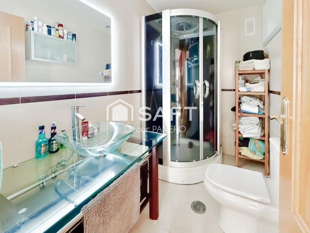 4 sovrum Villa till salu i Villaquilambre med garage - 312 000 € (Ref: 9912805)