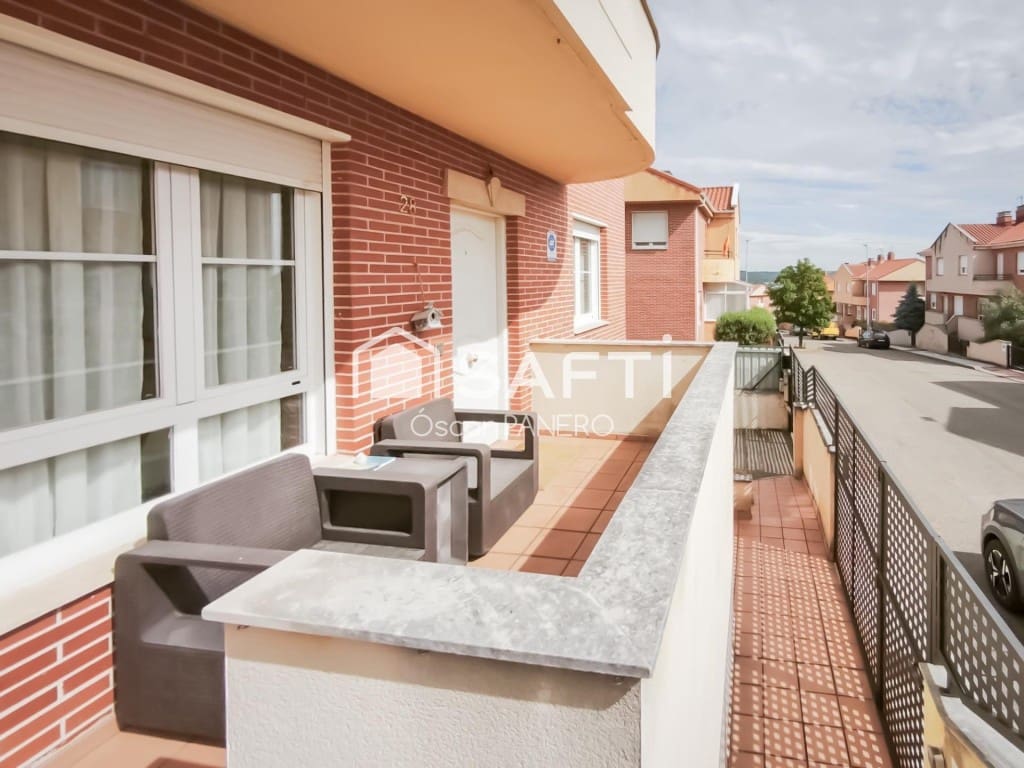 4 sovrum Villa till salu i Villaquilambre med garage - 312 000 € (Ref: 9912805)