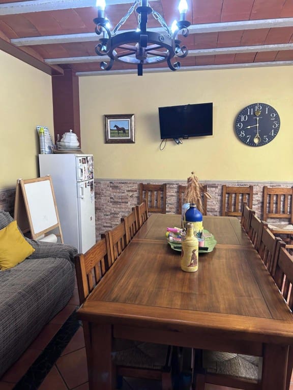 3 sovrum Radhus till salu i Campo de Criptana - 174 000 € (Ref: 9915481)