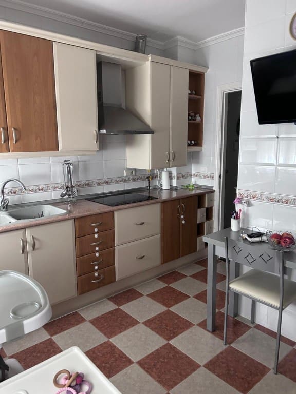 3 sovrum Radhus till salu i Campo de Criptana - 174 000 € (Ref: 9915481)
