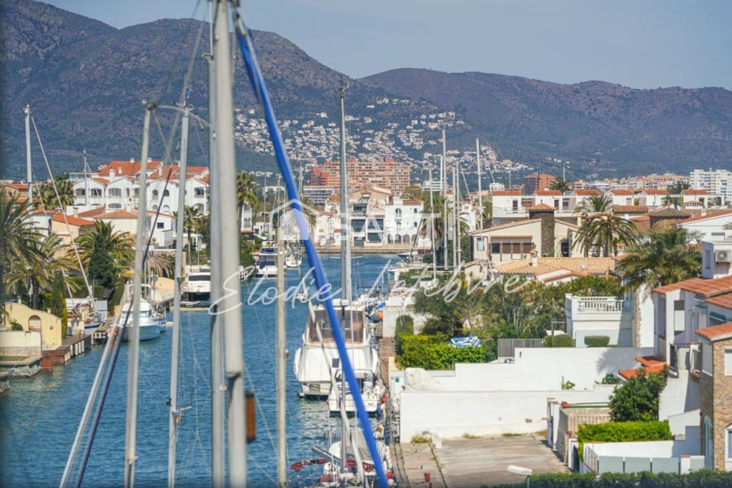 1 Zimmer Wohnung zu verkaufen in Empuriabrava - 295.000 € (Ref: 9915482)