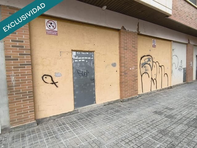 Erhverv til salg i Huesca by - € 55.000 (Ref: 9915484)