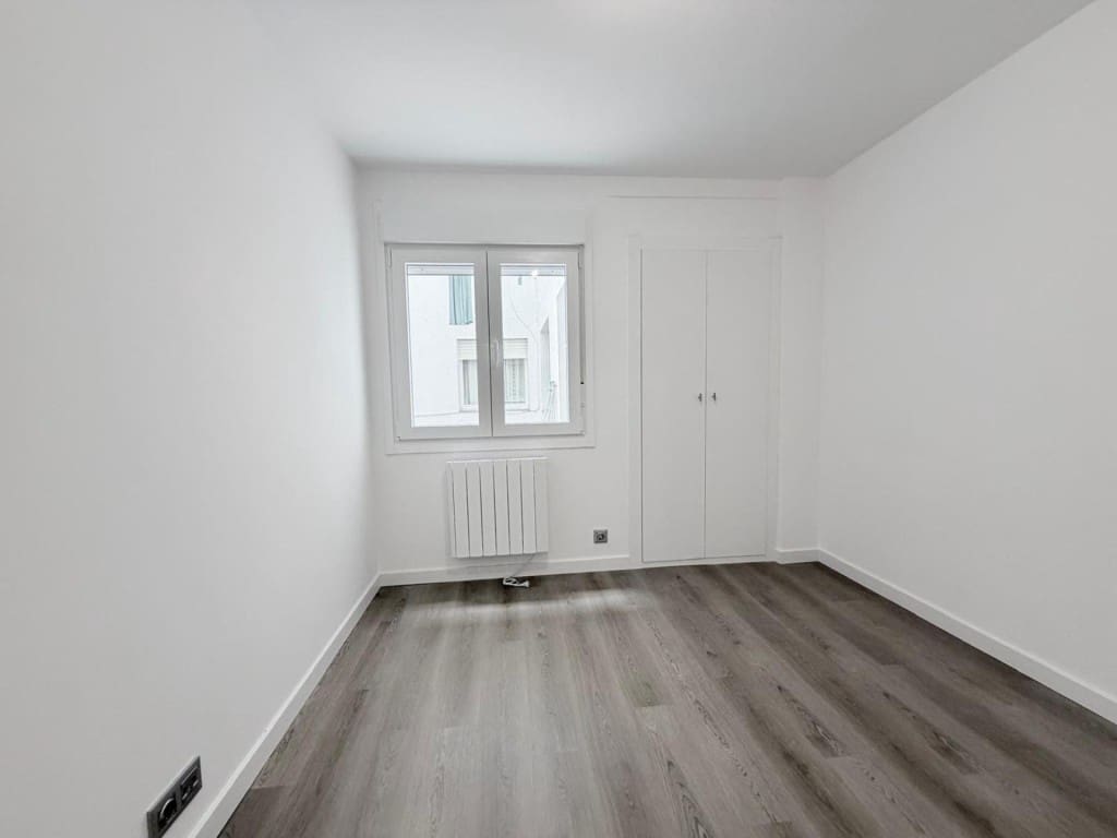 2 bedroom Apartment for sale in Vilagarcia de Arousa with garage - € 230,000 (Ref: 9915485)