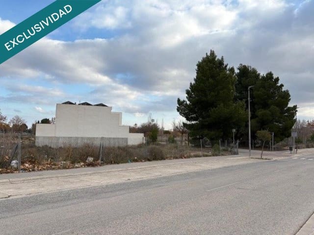 Solar/Parcela en Almansa en venta - 64.000 € (Ref: 9915486)