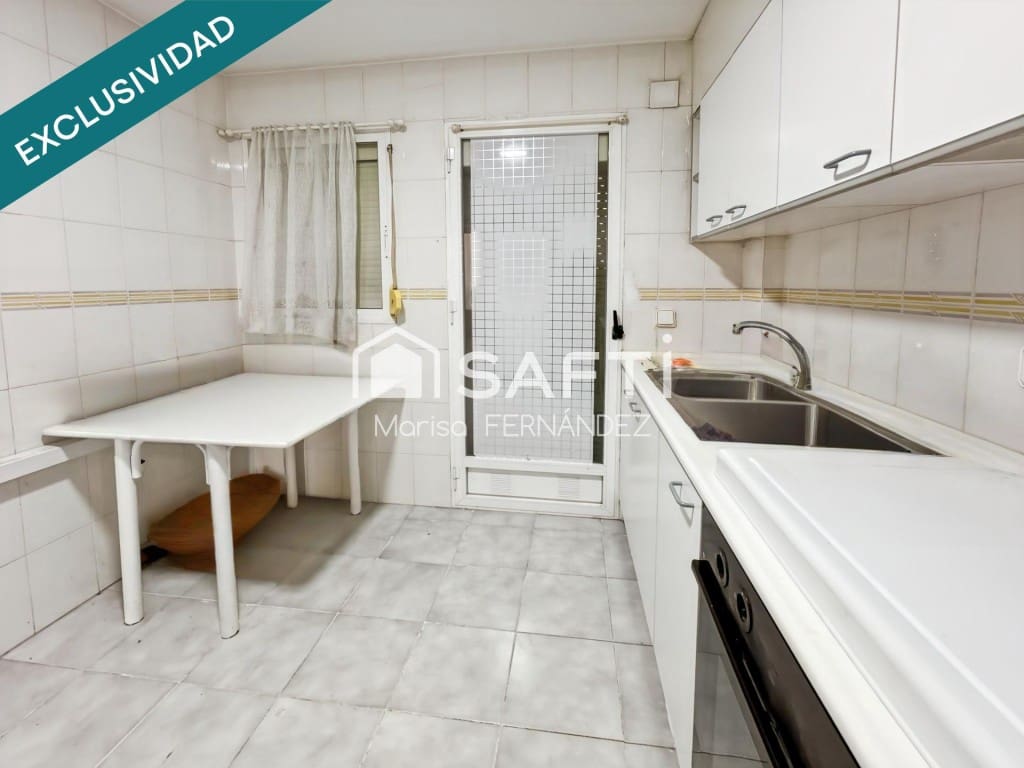 3 bedroom Apartment for sale in Alicante / Alacant city - € 165,000 (Ref: 9915488)